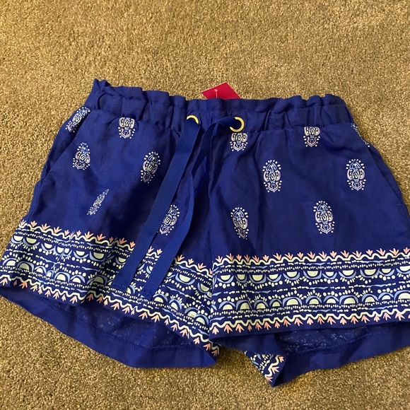 Lilly Pulitzer Arey shorts - Picture 1 of 2